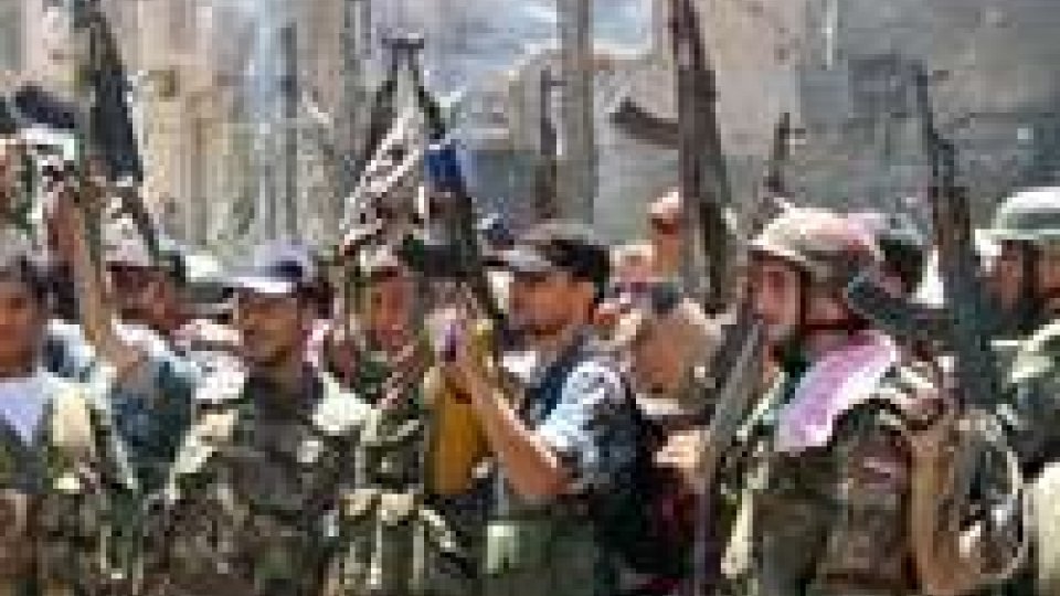 Siria, nuova offensiva dell'esercito nelle periferie di Damasco
