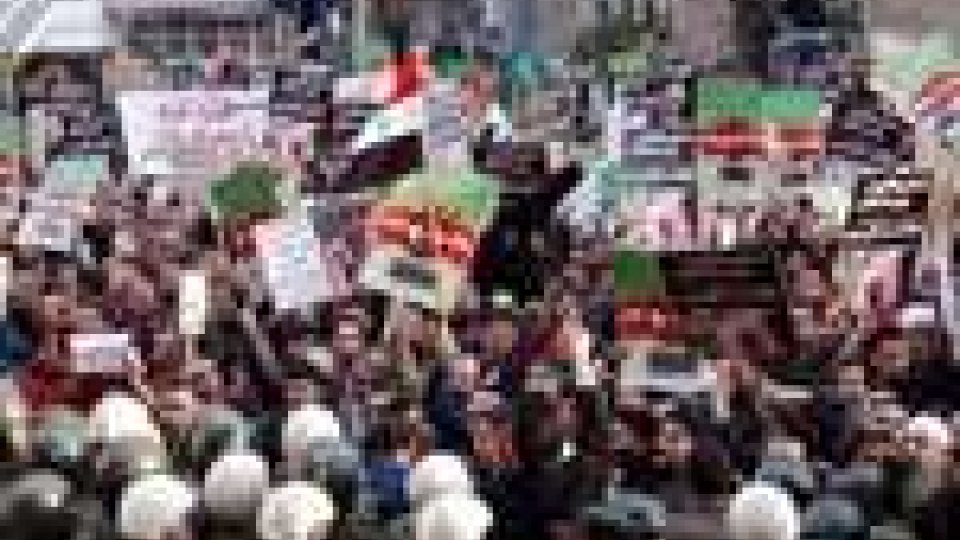 La Siria ha vissuto ancora una giornata di proteste e di sangue
