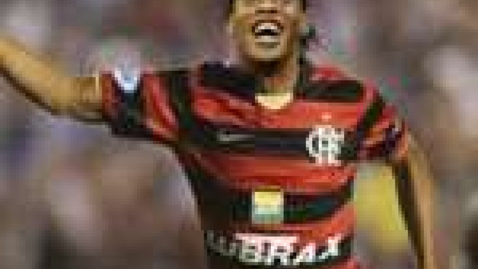 Calcio, Brasile: Ronaldinho trascina il Flamenco al primo posto