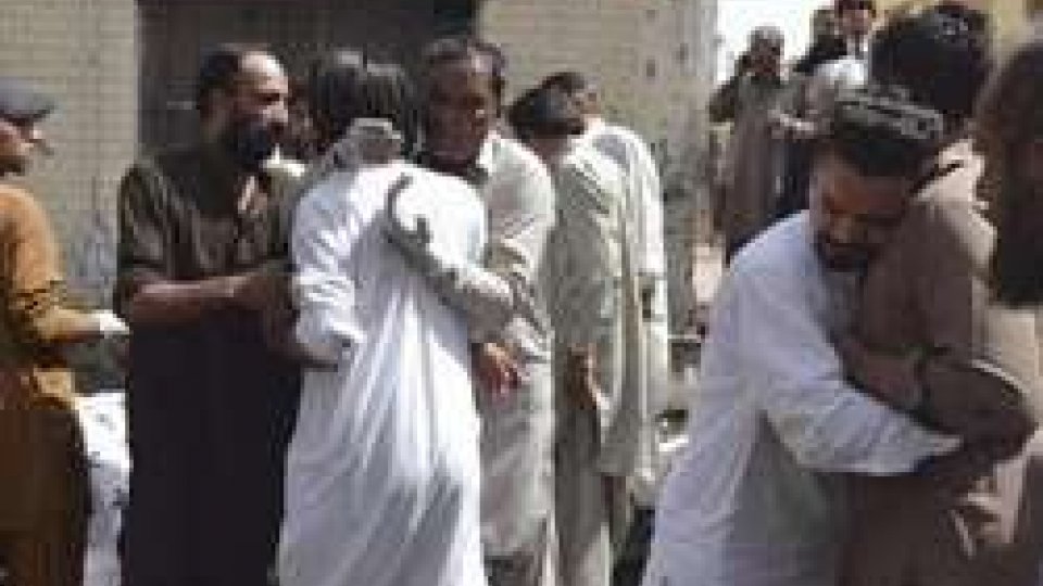 Devastante attentato a QuettaPakistan: devastante attentato a Quetta; 63 morti