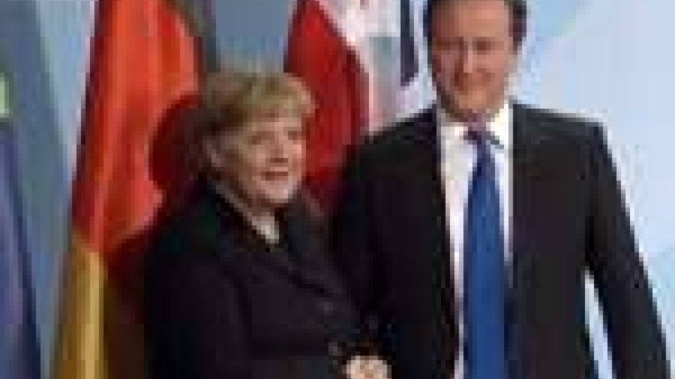 Incontro Merkel-Cameron: "Un euro forte è nell'interesse di tutti"
