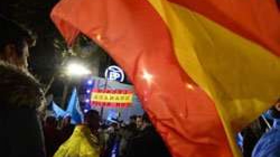 Spagna: socialisti e Podemos negano appoggio a Rajoy