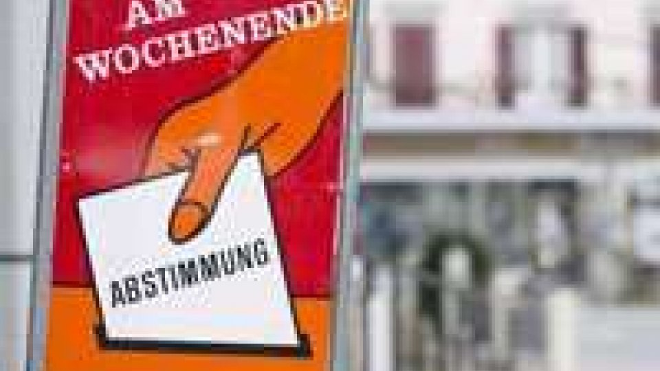 La Svizzera dice no al referendum anti immigrati