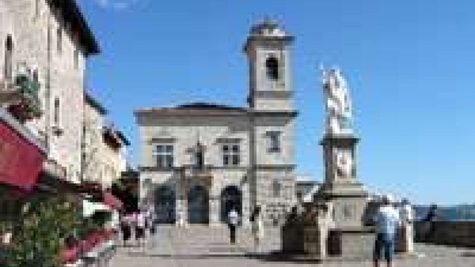 San Marino - No alla richiesta di poter colorare piazza della Libertà