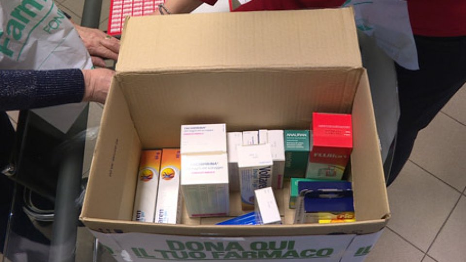 gli scatoloni si stanno riempiendoBanco Farmaceutico: i sammarinesi hanno cominciato a donare, riempiti i primi scatoloni