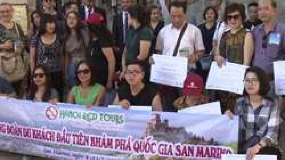 I primi turisti vietnamitiSan Marino: azione di promozione turistica attraverso missioni diplomatiche all'estero