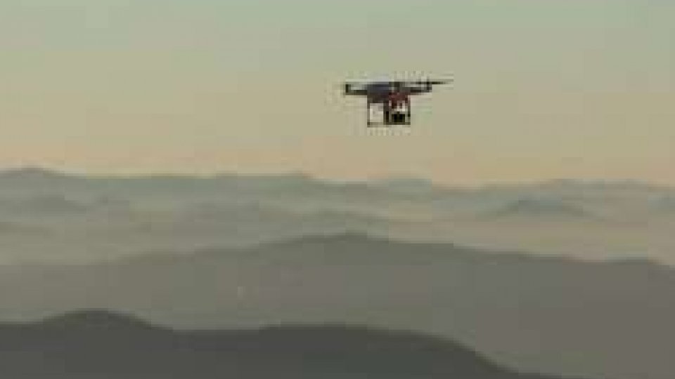 Il drone usato per i lavoriAlla scoperta dei 'segreti' della prima Torre e delle mura con droni, laser e carte topografiche [FOTO]