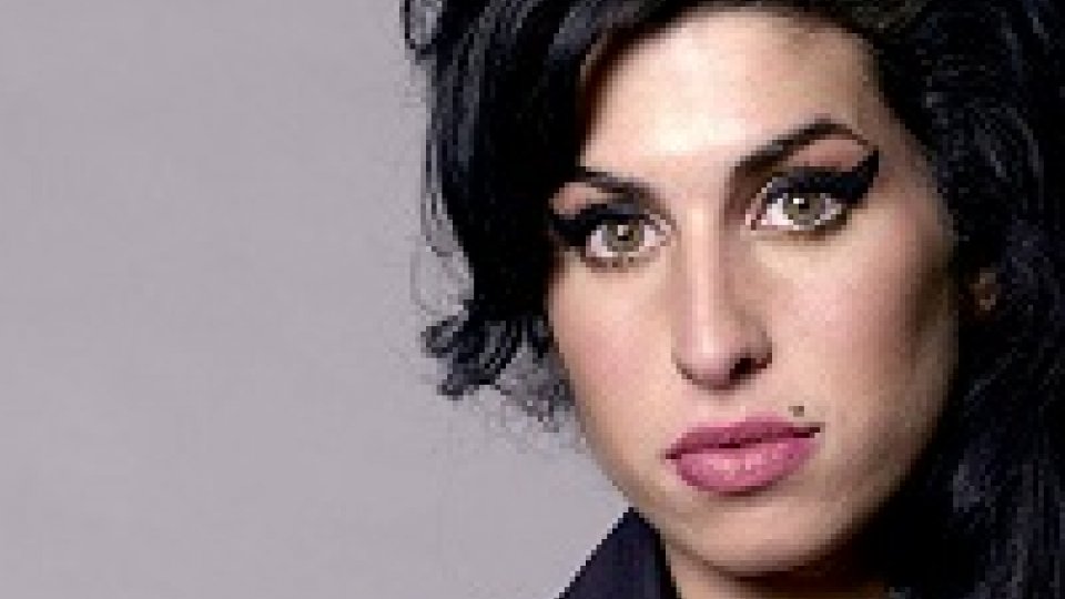 Amy Winehouse, esce doc Back to Black