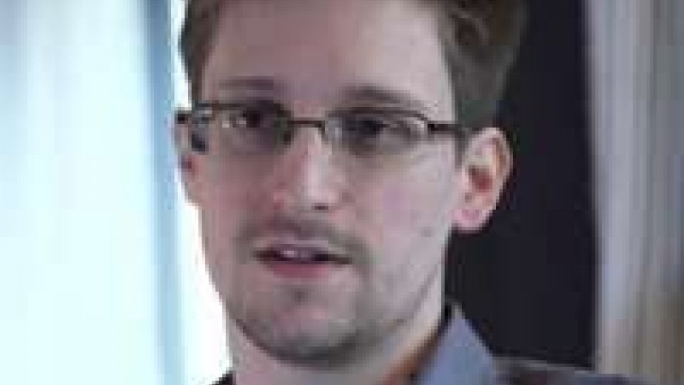 Snowden, il papà: "Resta in Russia".