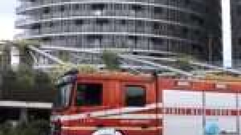 Dispiegamento di mezzi antincendio al WTC di Dogana: ma è solo un falso allarme