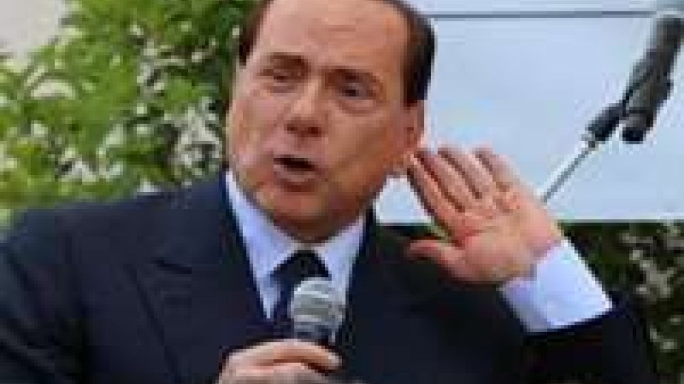 Berlusconi accende la miccia