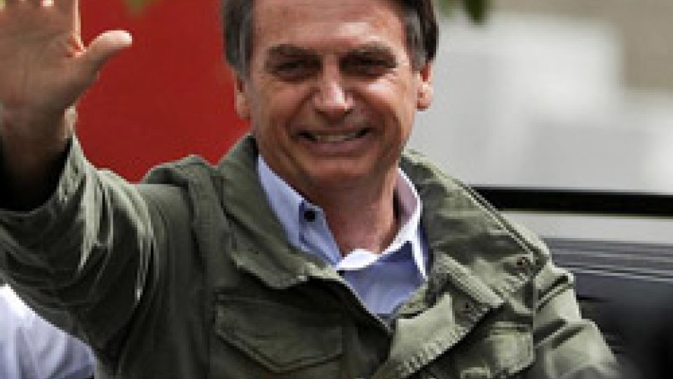 Jair BolsonaroBrasile: Bolsonaro nuovo presidente, rottura col passato sulla scia dei cambiamenti in altri Paesi