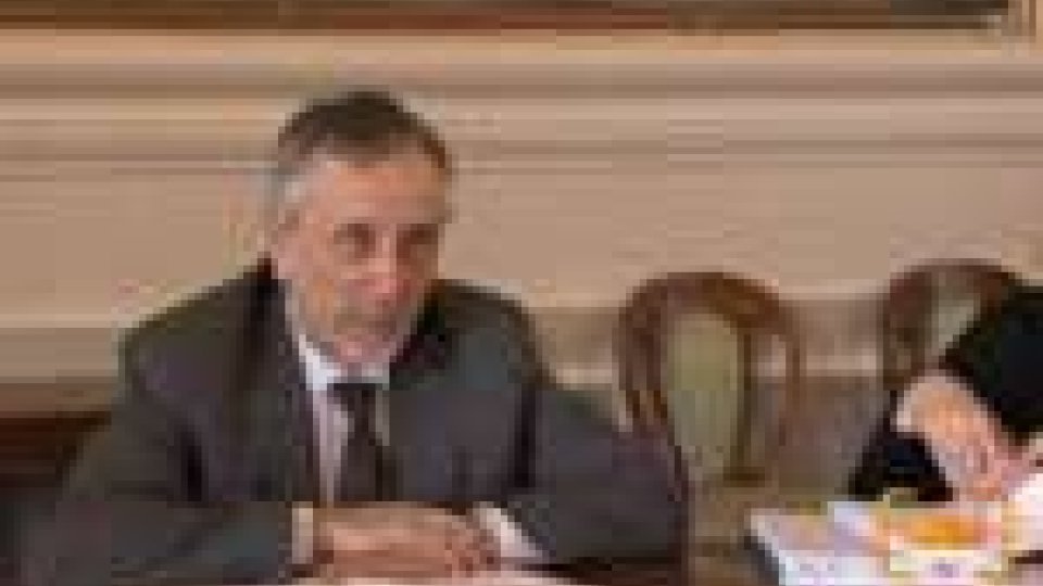 San Marino - Riforma fiscale: allo stesso tavolo Segretario alle Finanze e le delegazioni delle tre sigle sindacali