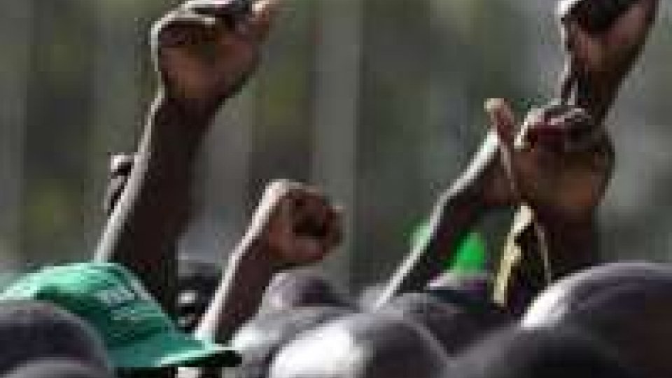 Scontri in Kenya all'aperti dei seggi: 4 poliziotti morti