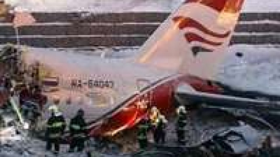 Kazakhstan: cade aereo in fase di atterraggio