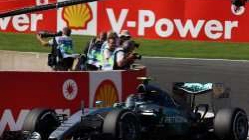 GP Belgio: Mercedes dominano 3° libere, poi le Ferrari