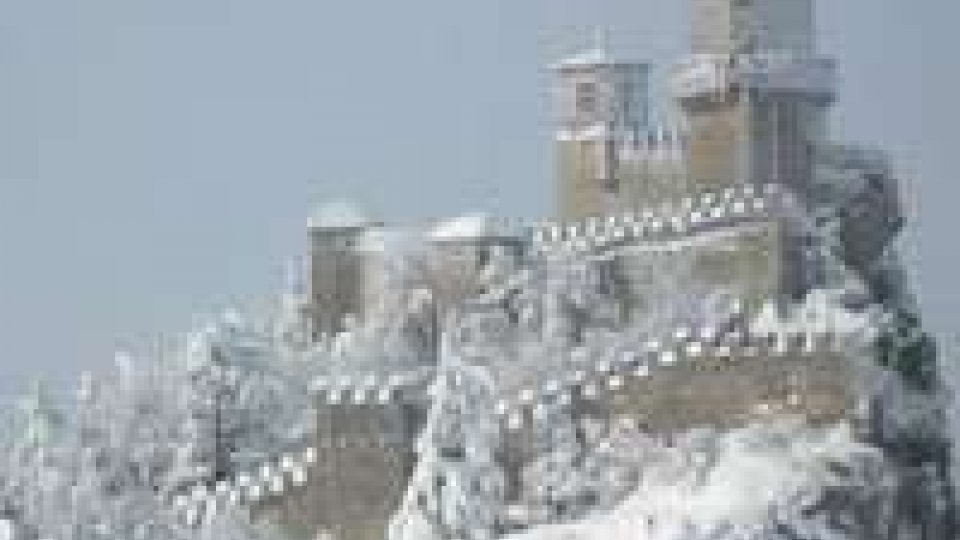 Gelo e neve in tutta la penisola, San Marino sotto zero