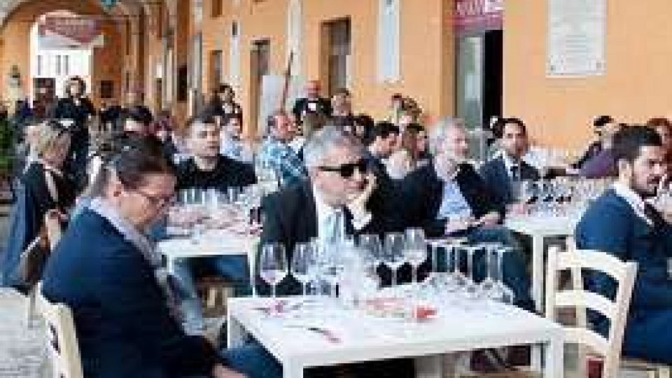 "Gusto Vino in Piazza", l'enogastronomia è regina a Cesena