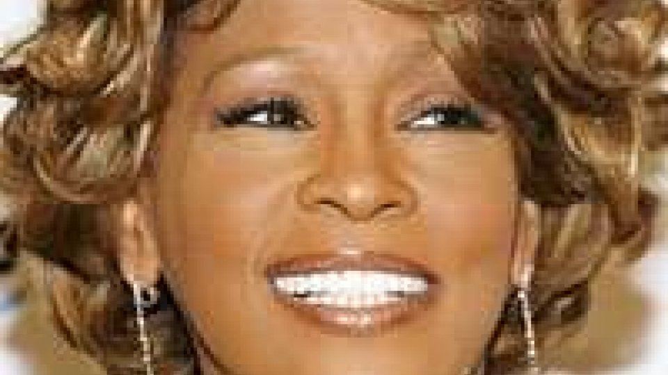 Whitney Houston morta per annegamento dopo uso cocaina