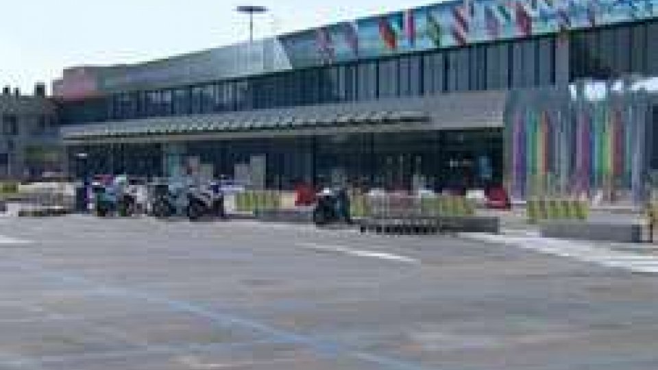 Aeroporto FelliniAeroporto: si moltiplicano le prese di posizione tra San Marino e Italia dopo le voci di chiusura