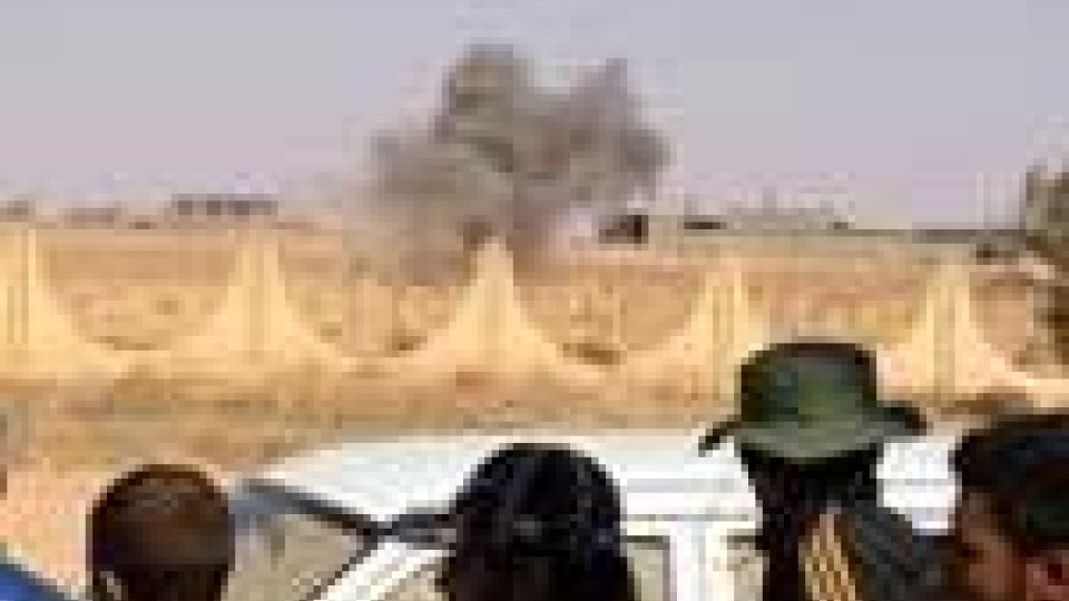 Libia: assalito convoglio Cnt vicino a Sirtre. Ferito giornalista CNN