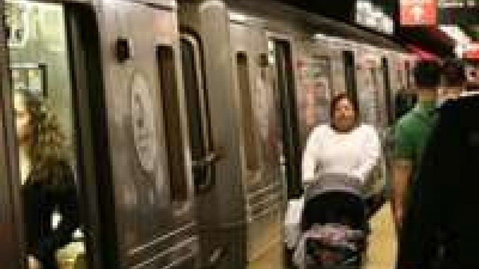 Metro Ny: testimoni, tragedia, gente saltava fuori dal treno