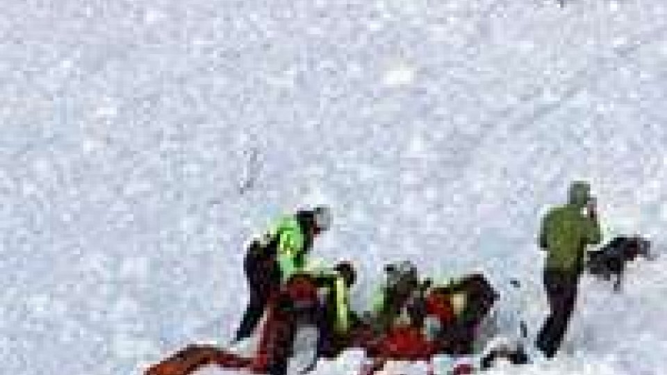 Valanga travolge due scialpinisti: week end nero sui monti