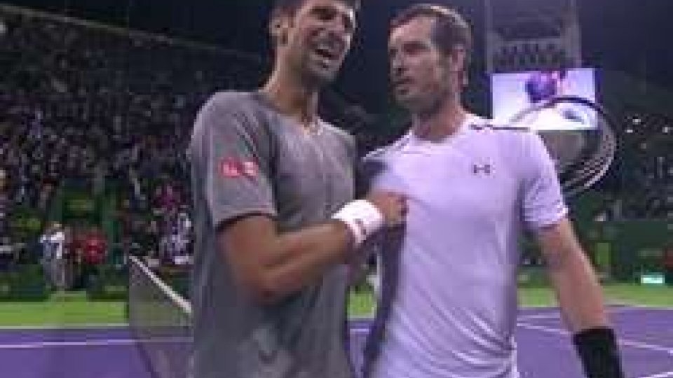Djokovic torna re a Doha, Murray battuto al terzo