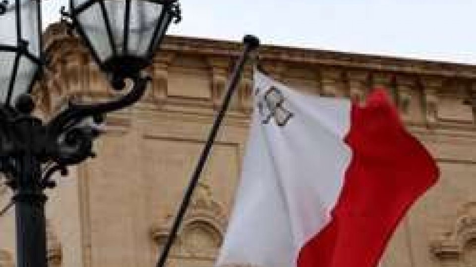 La bandiera dell'Ue e di Malta