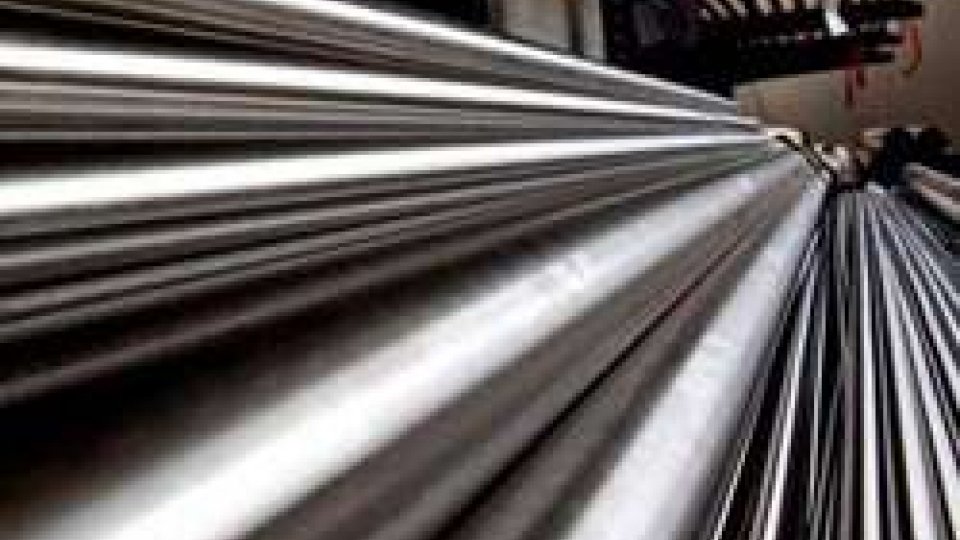 Dazi: UE tratta fino all'ultimo per scongiurare applicazione tariffe su acciaio ed alluminio
