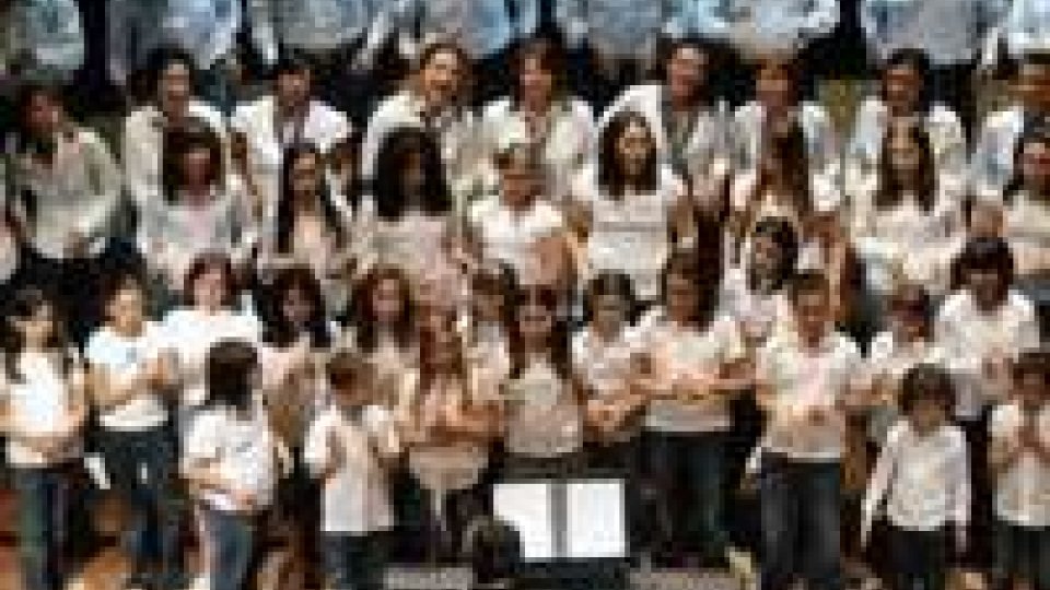 A Faetano "Tuttincoro": esibizione del coro di voci bianche