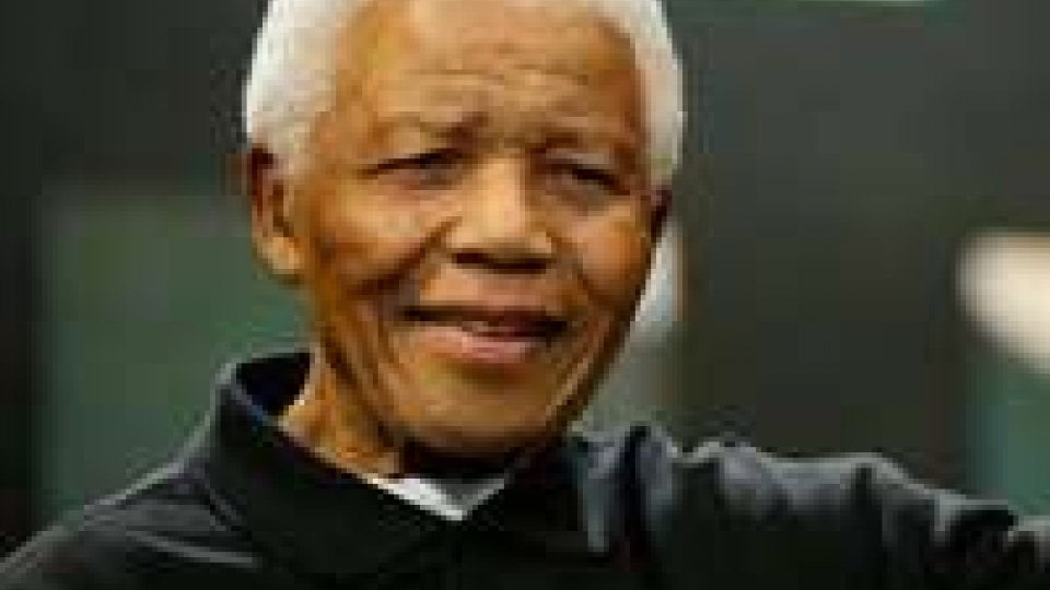 Mandela ricoverato in gravi condizioni