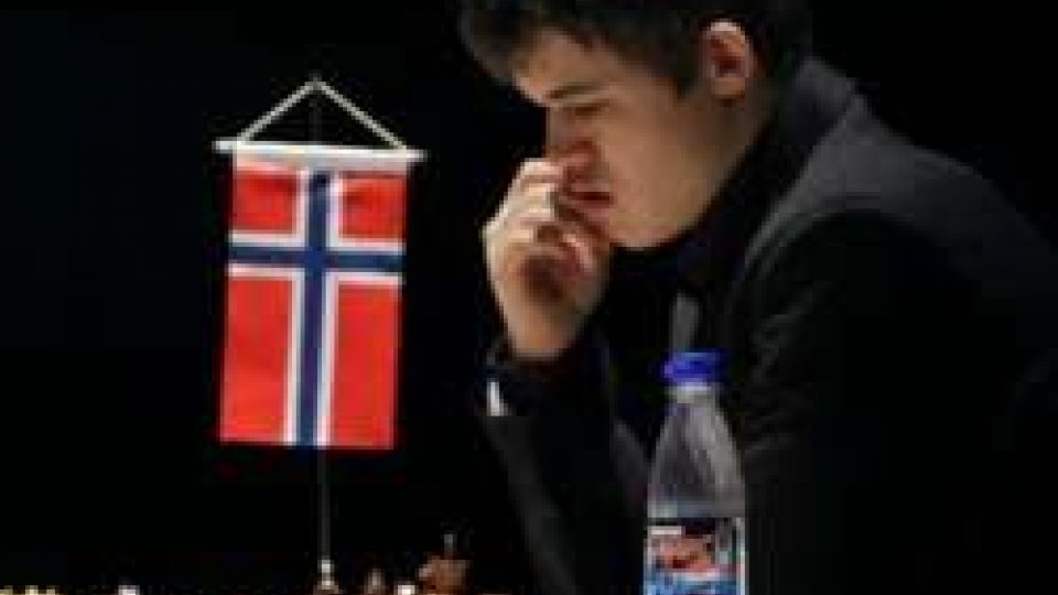 Scacchi: Magnus Carlsen campione del mondo