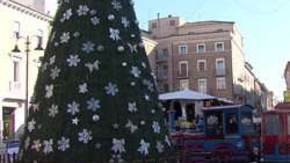 Piazza Tre MartiriVacanze di Natale: in viaggio tra 10 e 14 milioni di italiani, a Rimini alberghi quasi sold out