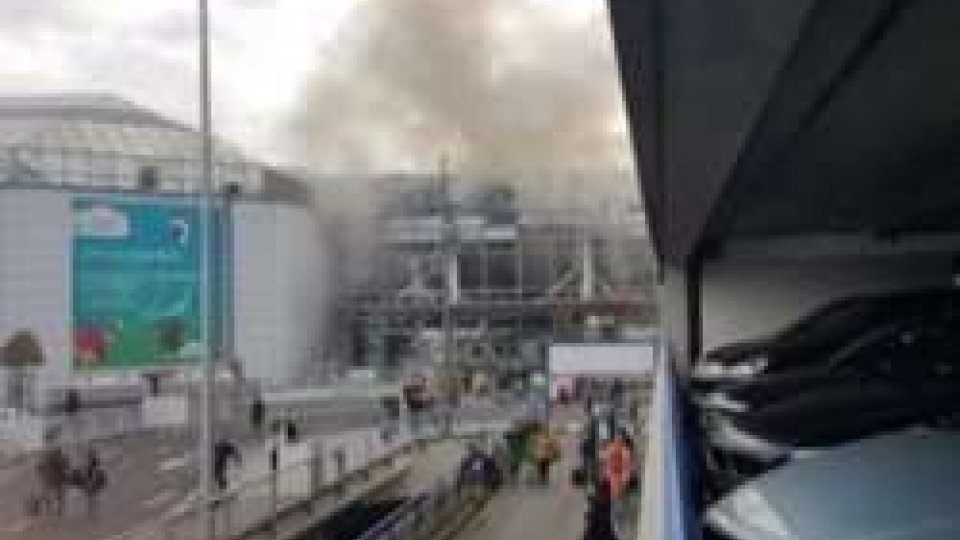 Attentato a Bruxelles, colpiti aeroporto e metrò