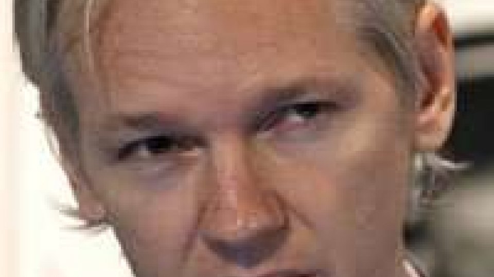 Prima audizione per Julian Assange all'ambasciata ecuadoregna di Londra