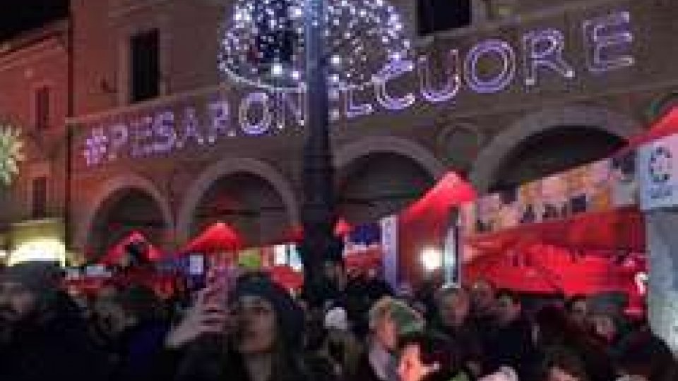 Pesaro: “Natale very (n)ice”, il centro pieno di luci ed emozioni