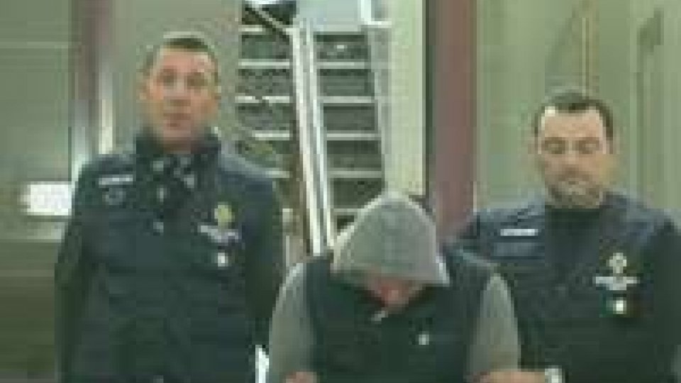 Rimini: arrestato albanese in possesso di oltre 4Kg di cocaina