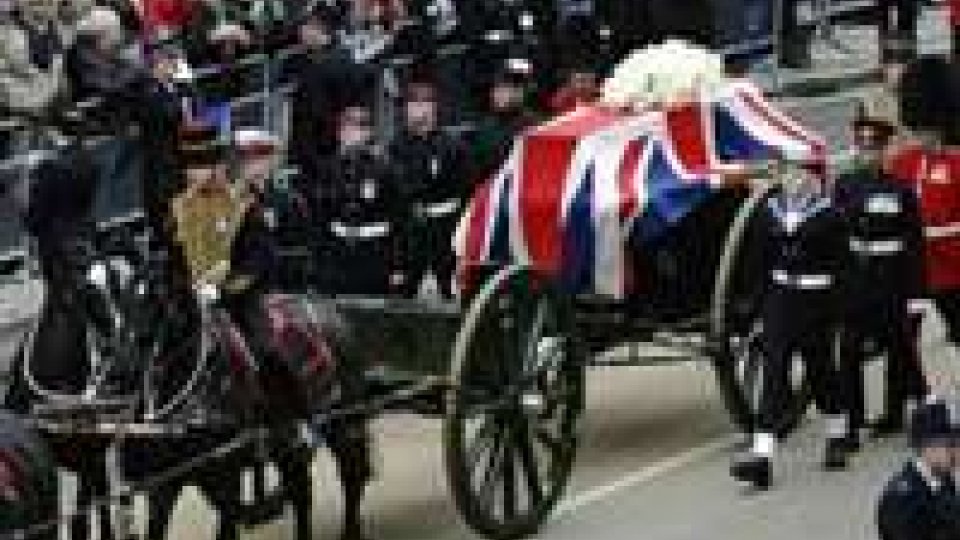 Migliaia di persone a funerali di Margaret Thatcher a Londra