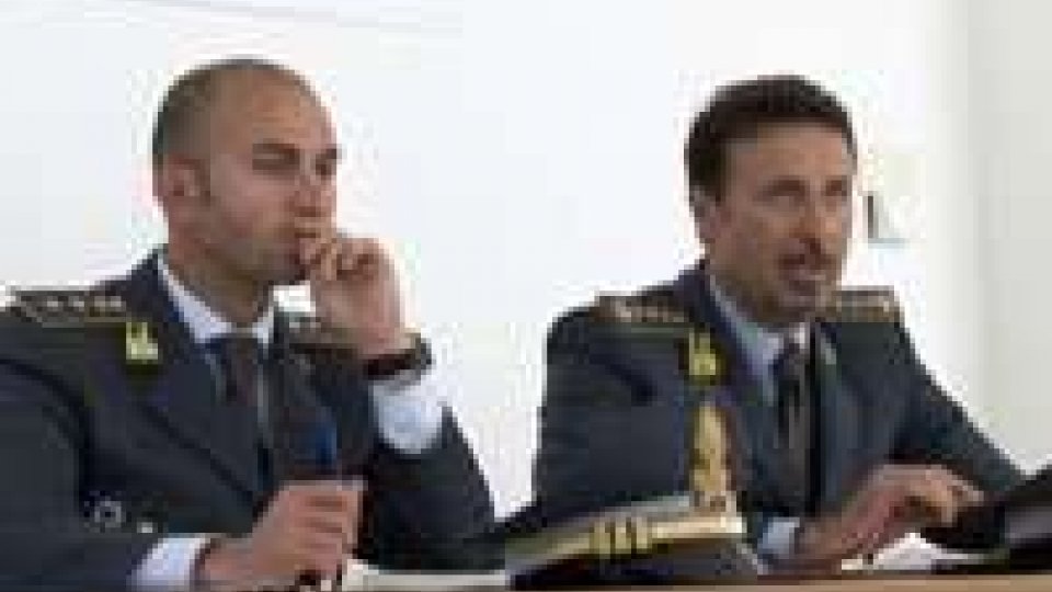 Gdf Rimini, arrestato un maresciallo per corruzione e falso materiale ed ideologico