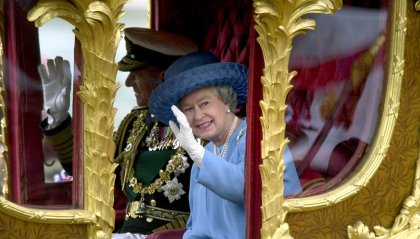 Elisabetta II antesignana della rete