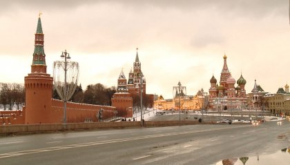 Ucraina: Londra valuta l'invio a Kiev di munizioni all'uranio impoverito. Duro monito di Mosca