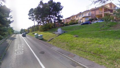 Serravalle: 15enne perde controllo scooter e finisce a terra, 30 giorni di prognosi