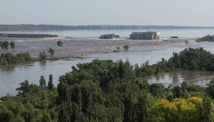 Salta la diga di Nova Kachovka, scambio di accuse Ucraina - Russia