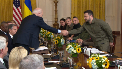Dagli Stati Uniti nuovi aiuti a Kiev per 325 milioni di dollari: in arrivo un nuovo pacchetto di armi