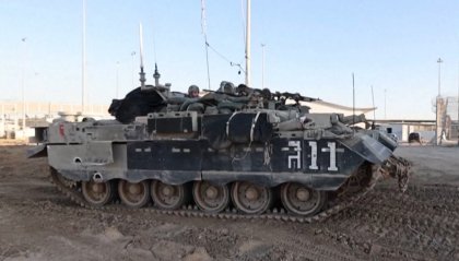 Medio Oriente: l'esercito israeliano ammassa carri armati e veicoli blindati al confine con Gaza
