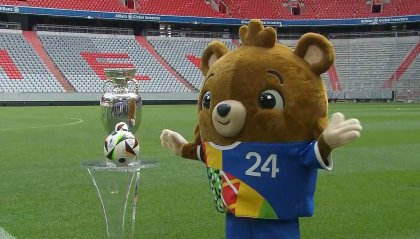 Tra un mese Euro 2024, il trofeo arriva in Germania