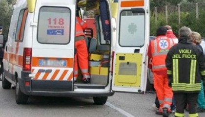 Ravenna: scontro frontale, perde la vita una 72 enne, ferite 3 persone