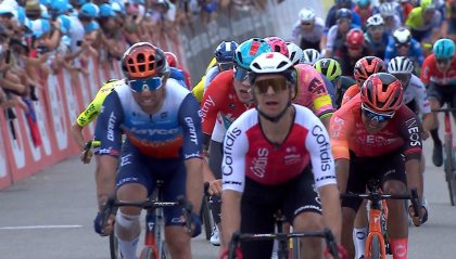 Giro Svizzera: Bryan Coquard vince la seconda tappa