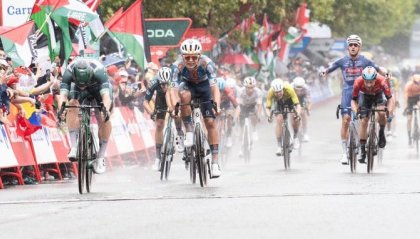 Vuelta: tris di Kaden Groves in volata. O'Connor ancora leader